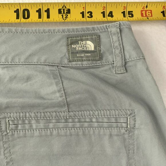 The North Face A5 Cargo Pants Womens 6 Roll Cuff Crop Gray Cotton Hiking - Picture 6 of 10
